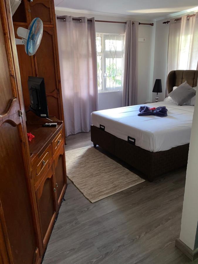 Mer Riviere Self Catering Apartment Beau Vallon  Esterno foto