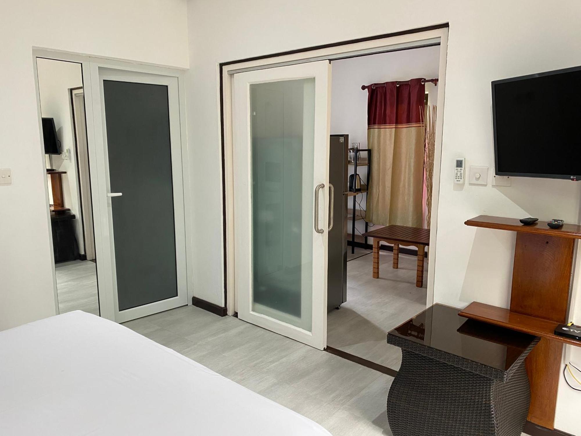 Mer Riviere Self Catering Apartment Beau Vallon  Esterno foto